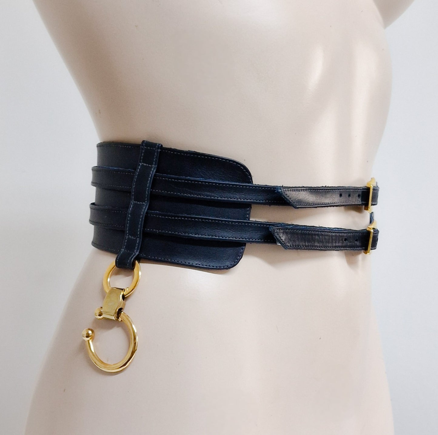 Belt with golden hardware.